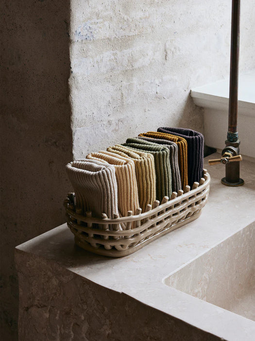 北歐進口家飾 ferm LIVING Ceramic Basket 橢圓置物籃