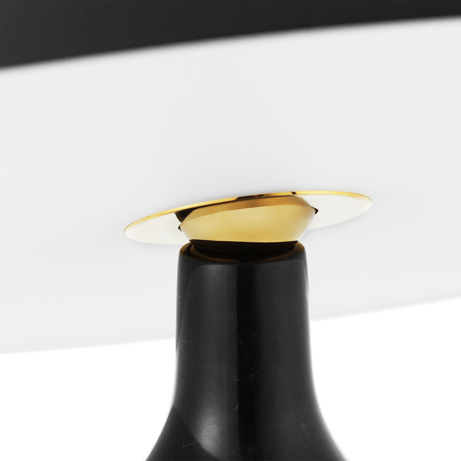 Normann Copenhagen Eddy 桌燈