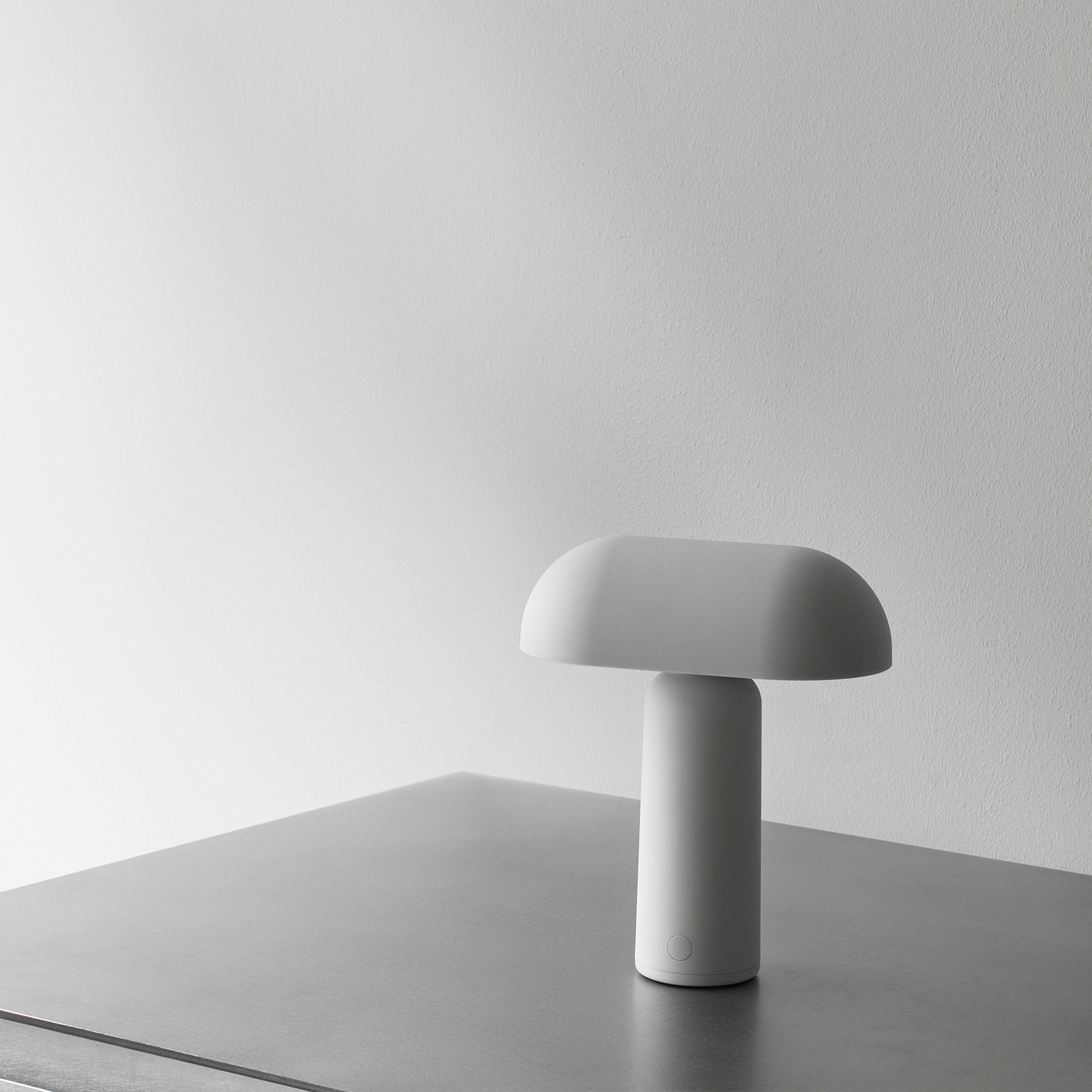 Normann Copenhagen Porta 桌燈 (充電款)